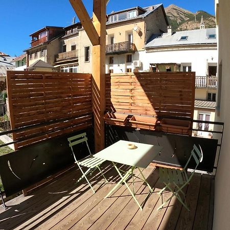 Maison Neuve Proche De Barcelonnette Jausiers Exterior foto